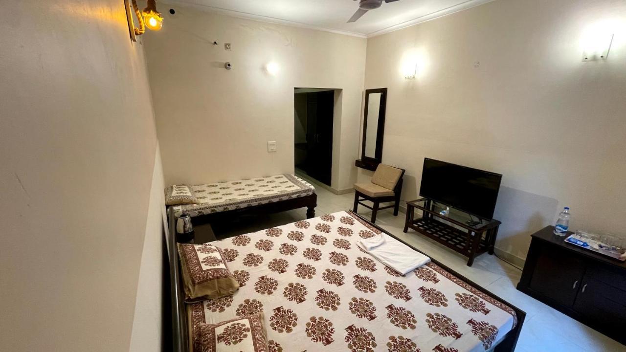 The Cocoon Bed & Breakfast Dehradun Exterior photo